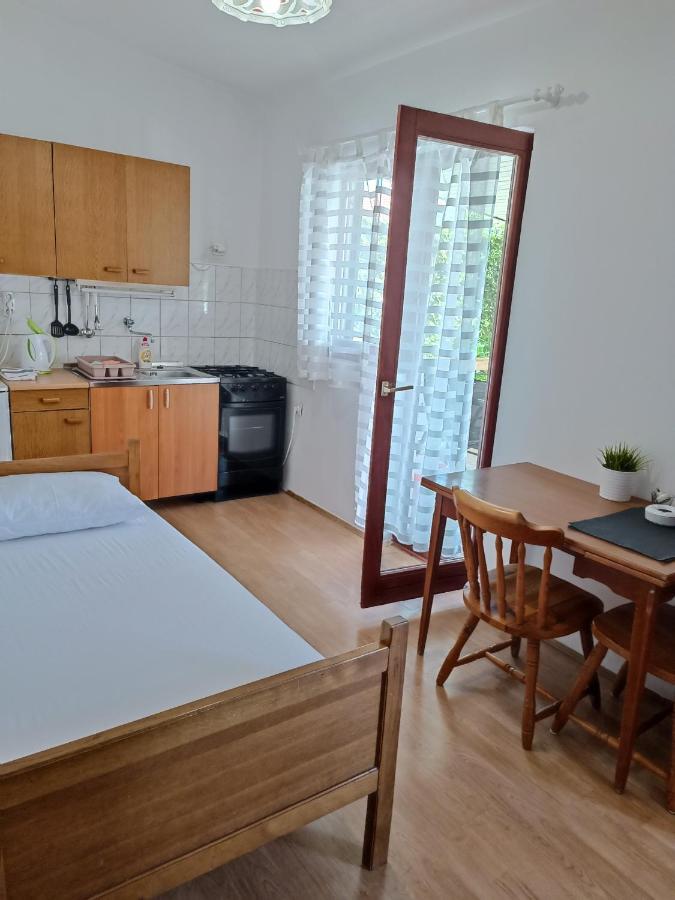 Apartman Branka- 4 In House- 1 Has Jacuzzi