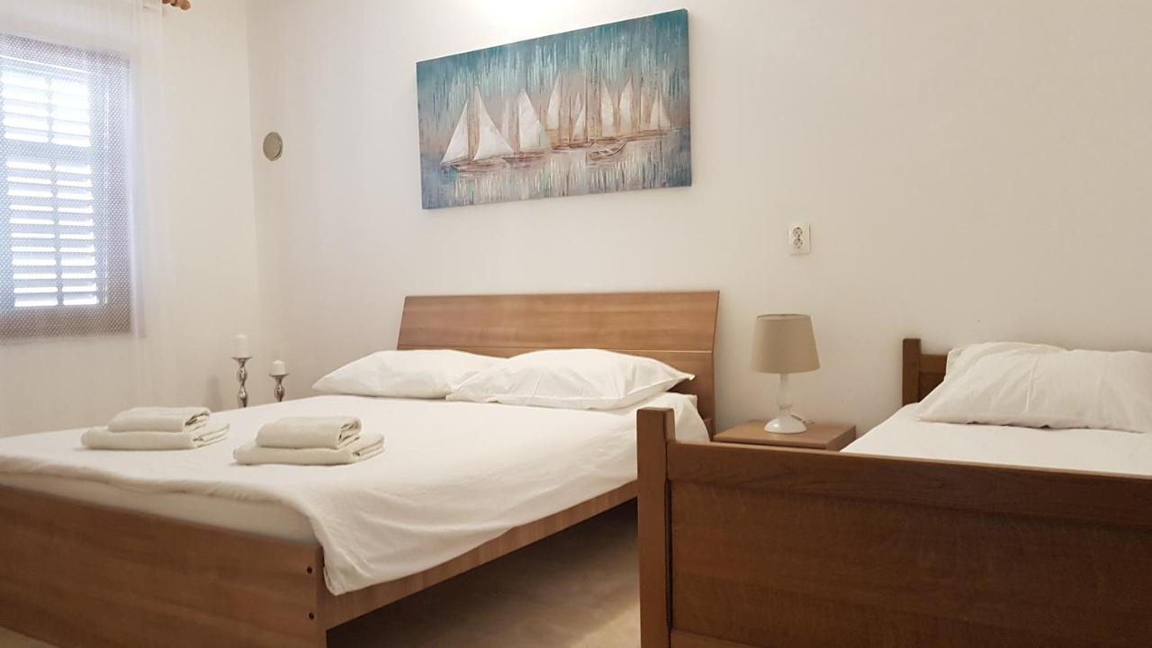 Apartman Branka- 4 In House- 1 Has Jacuzzi *